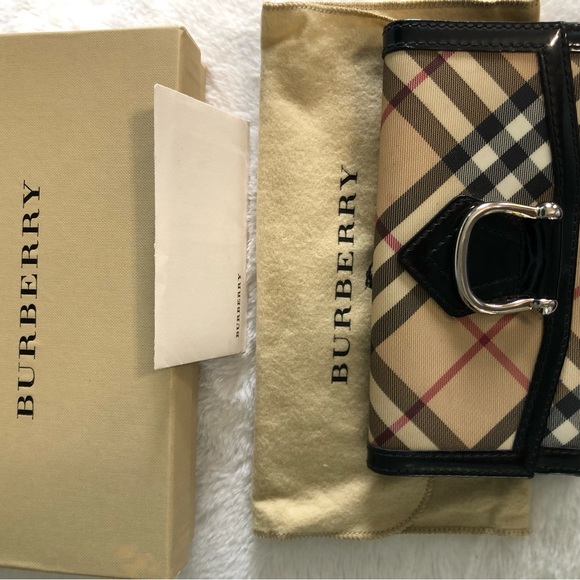 Burberry Authentic Check Wallet / with receipt upon request - Picture 4 of 5